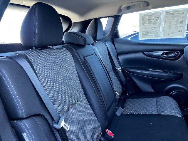 Used 2020 Nissan Rogue Sport SV image 22