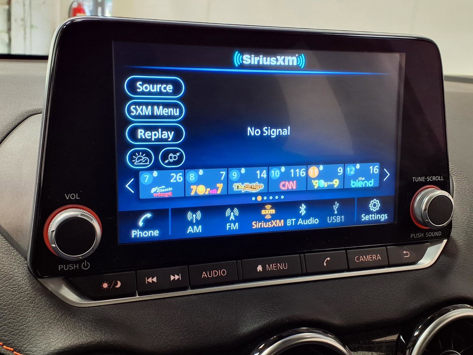 Used 2025 Nissan Sentra SR w/ Midnight Edition FWD image 12