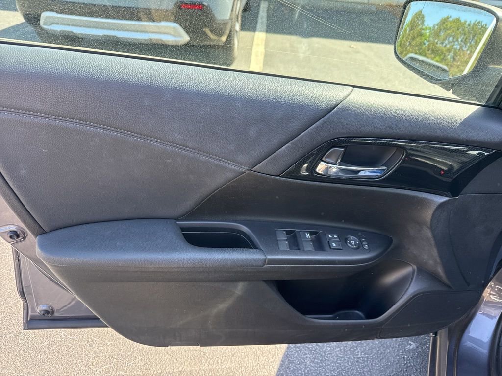 Used 2014 Honda Accord Sport image 20