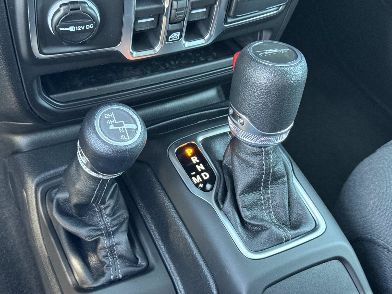 New 2026 Jeep Gladiator Sport AWD/4WD image 17