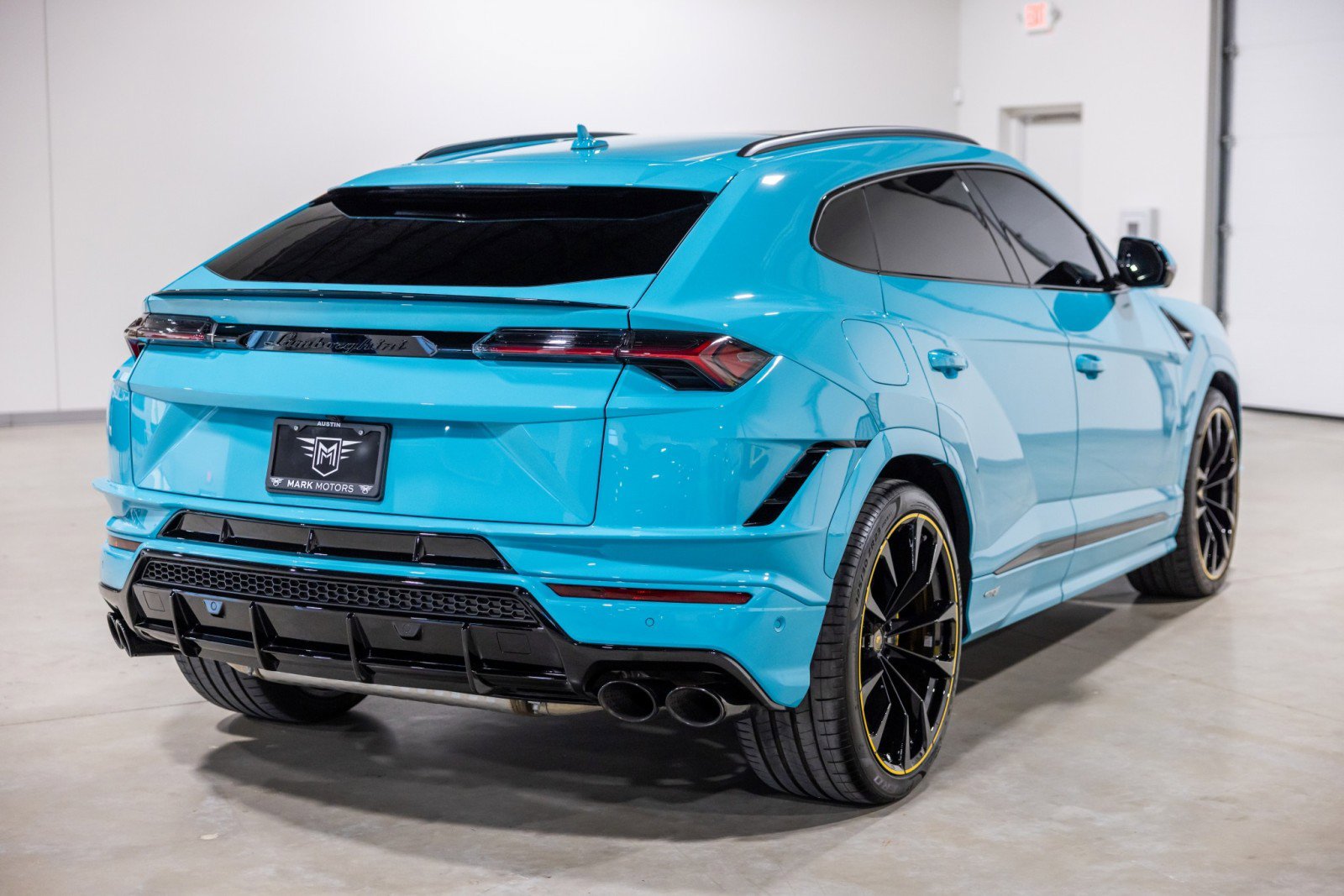 Used 2024 Lamborghini Urus S image 9