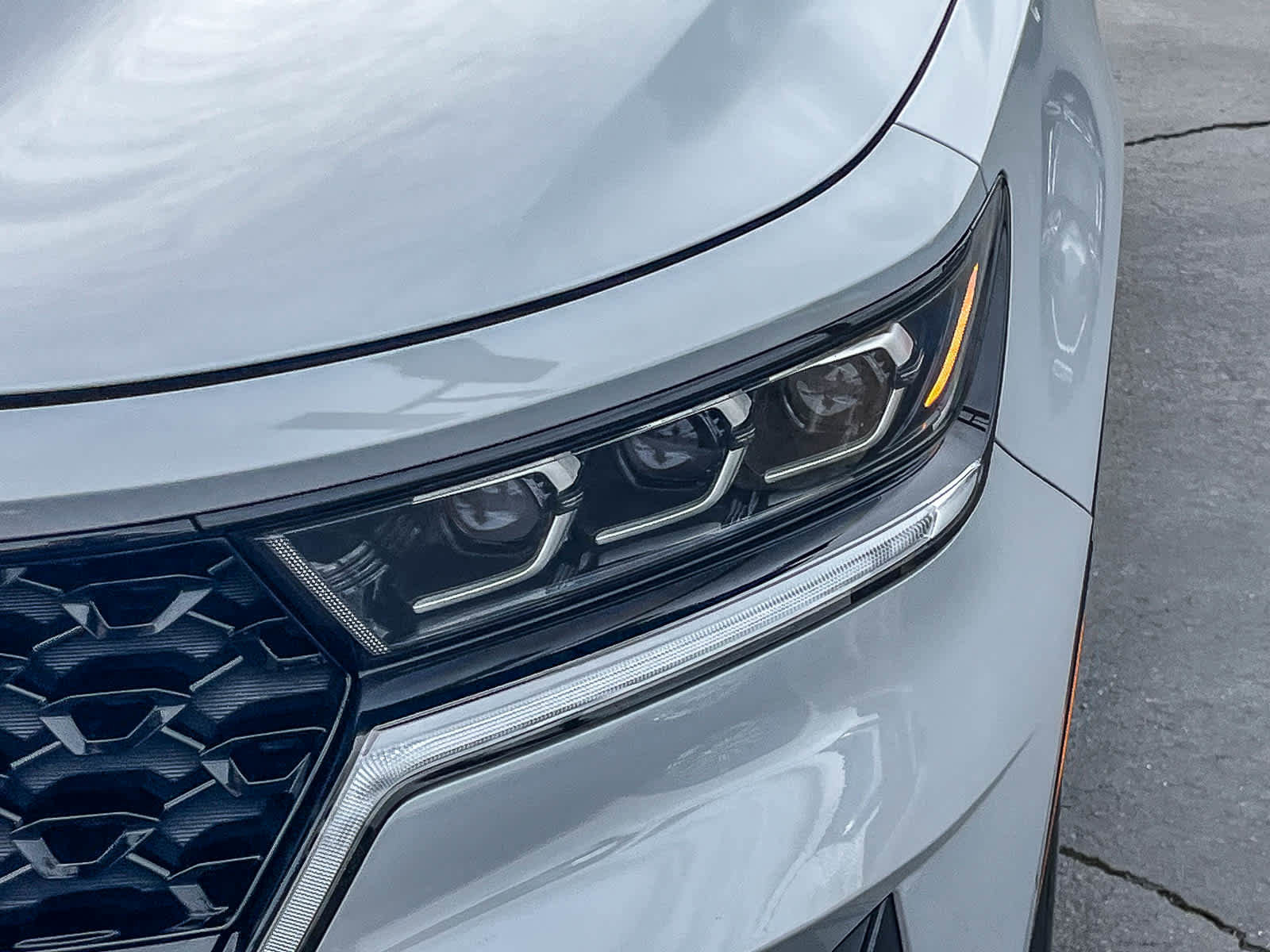 Used 2023 Kia Sorento SX image 7