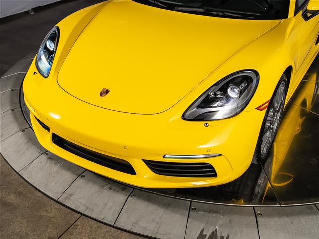 Certified 2023 Porsche 718 Cayman RWD image 11
