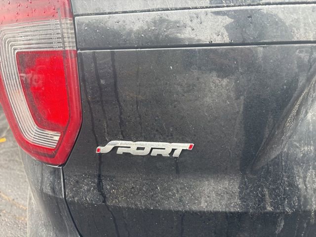 Used 2017 Ford Explorer Sport w/ Equipment Group 401A AWD/4WD image 9