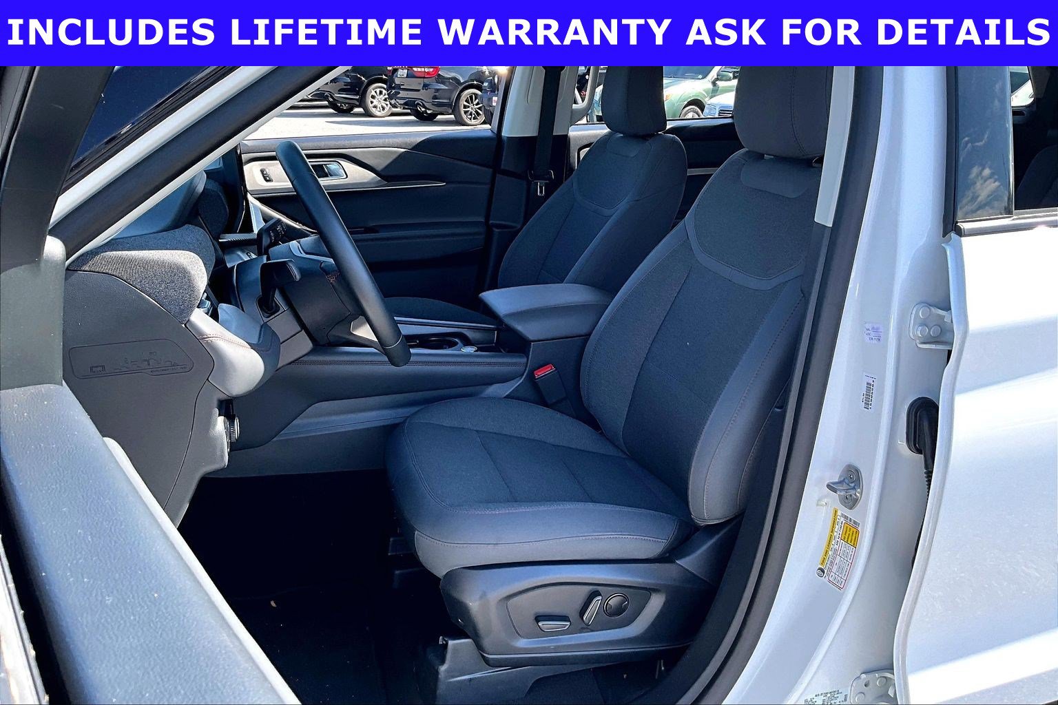 Used 2025 Ford Explorer Active RWD image 20