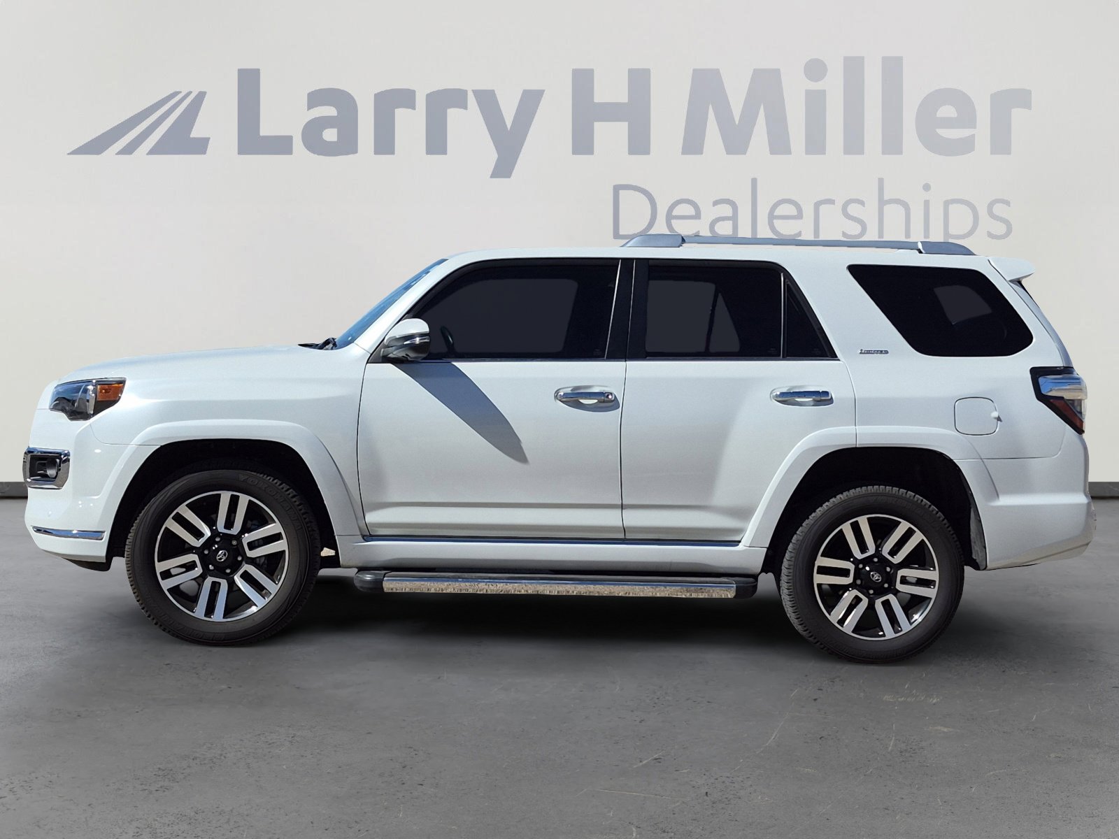 Used 2024 Toyota 4Runner Limited image 2