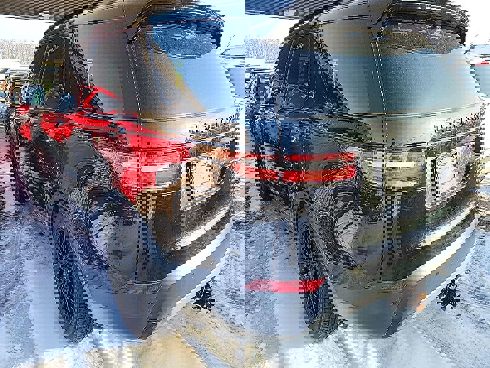 Used 2017 Land Rover Discovery HSE image 6