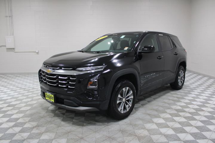 Used 2025 Chevrolet Equinox LT AWD/4WD image 7