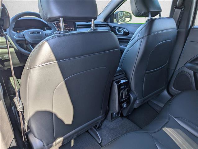 New 2026 Jeep Compass Latitude image 23