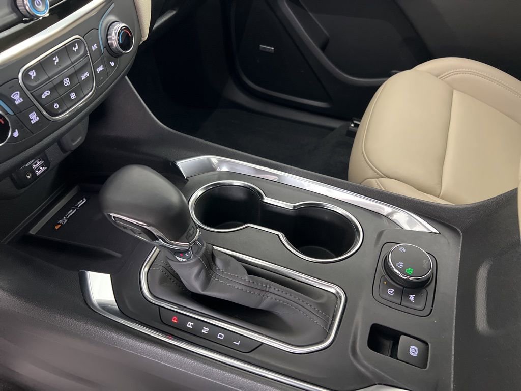 Used 2023 Chevrolet Traverse LT w/ LT Premium Package AWD/4WD image 20