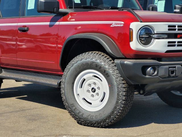 New 2026 Ford Bronco Heritage Edition AWD/4WD image 2