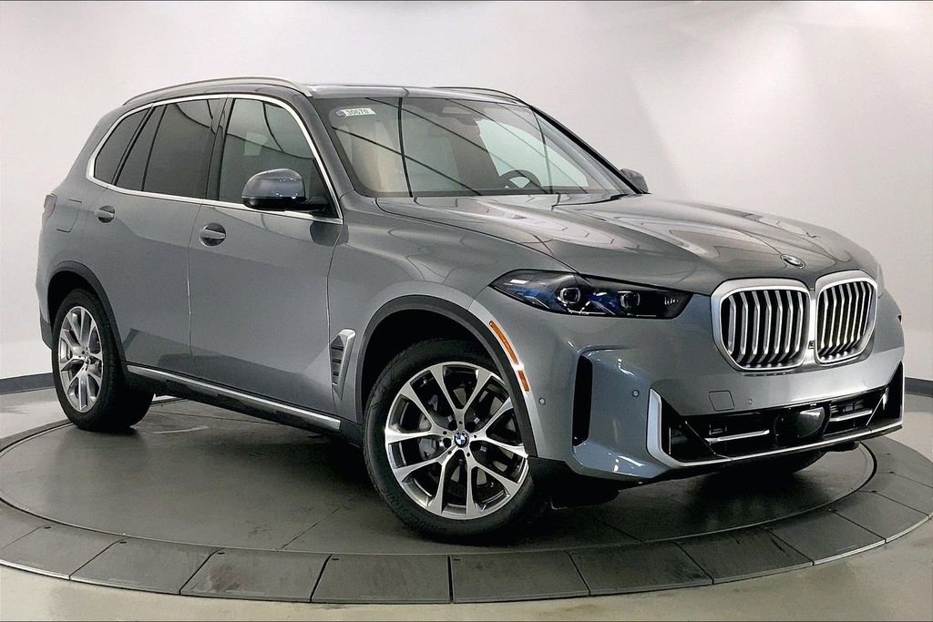 New 2026 BMW X5 xDrive40i w/ Climate Comfort Package image 1