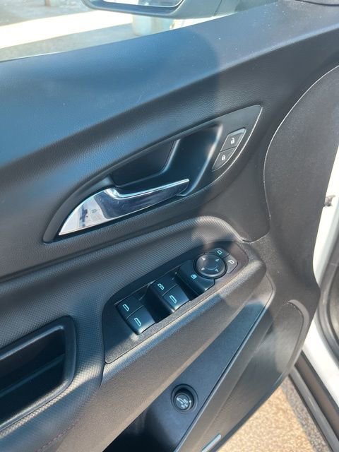 Used 2022 Chevrolet Equinox RS w/ RS Leather Package image 12