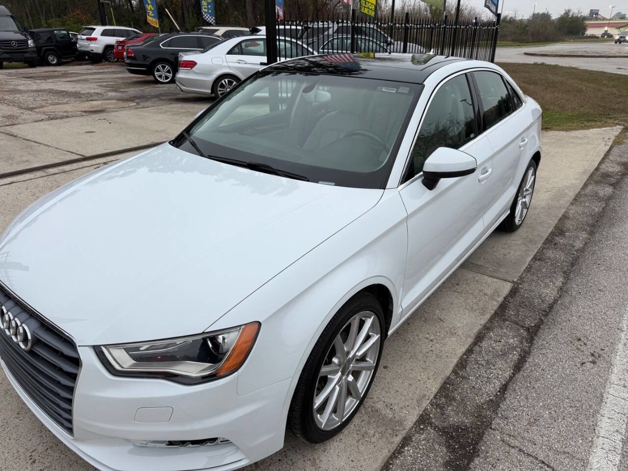 Used 2015 Audi A3 TDI Premium Plus image 2