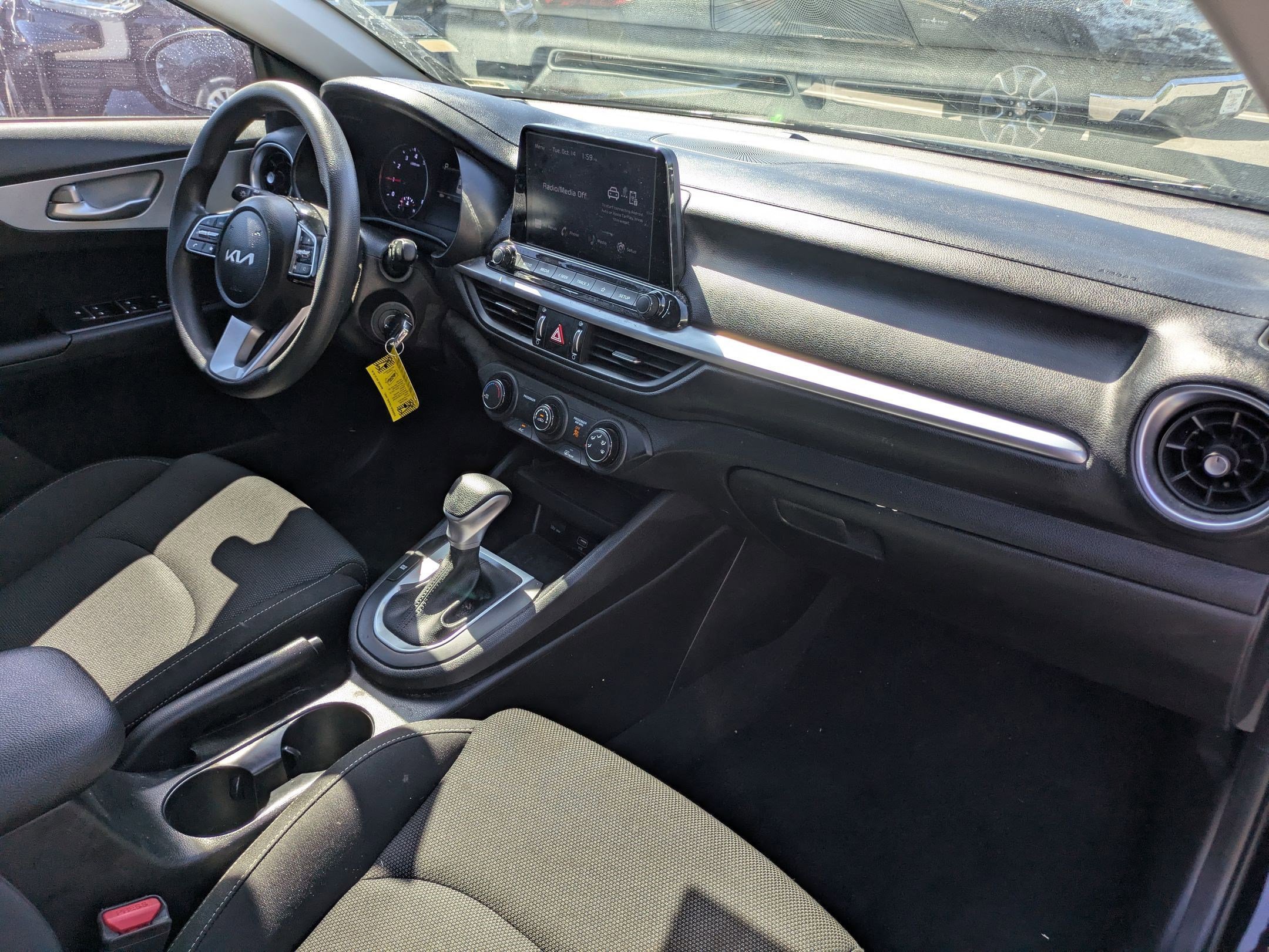 Used 2023 Kia Forte LX image 28