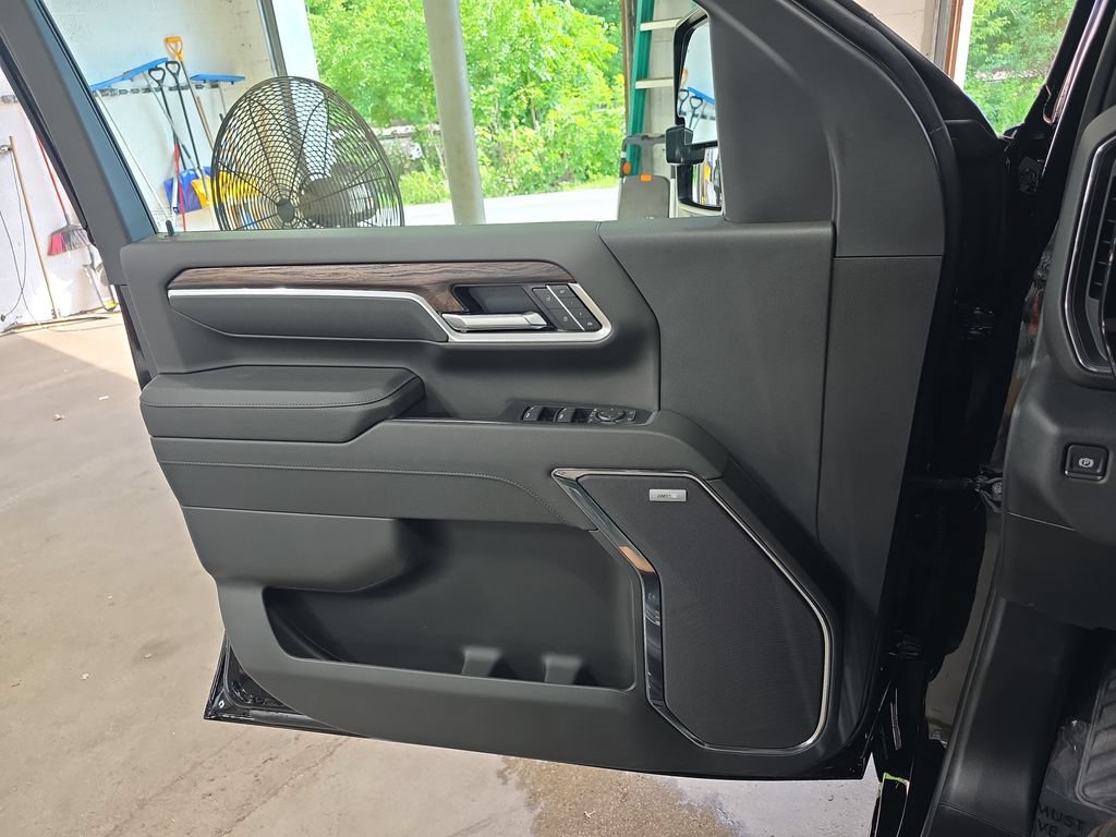 New 2026 GMC Sierra 2500 SLT AWD/4WD image 28