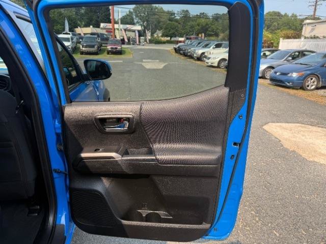 Used 2021 Toyota Tacoma TRD Off-Road w/ Blackout Package (TMS) AWD/4WD image 6