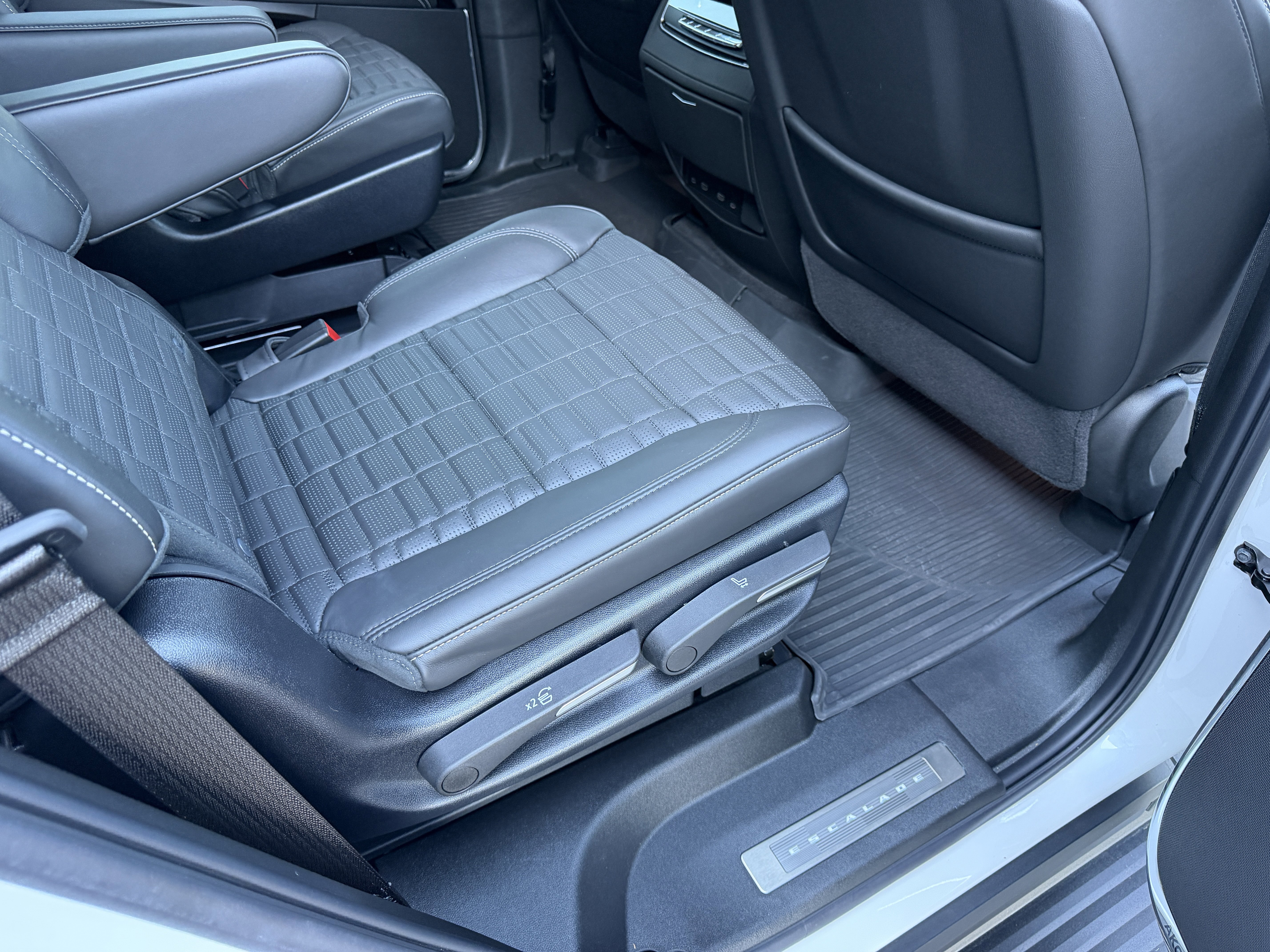 Used 2025 Cadillac Escalade V image 25