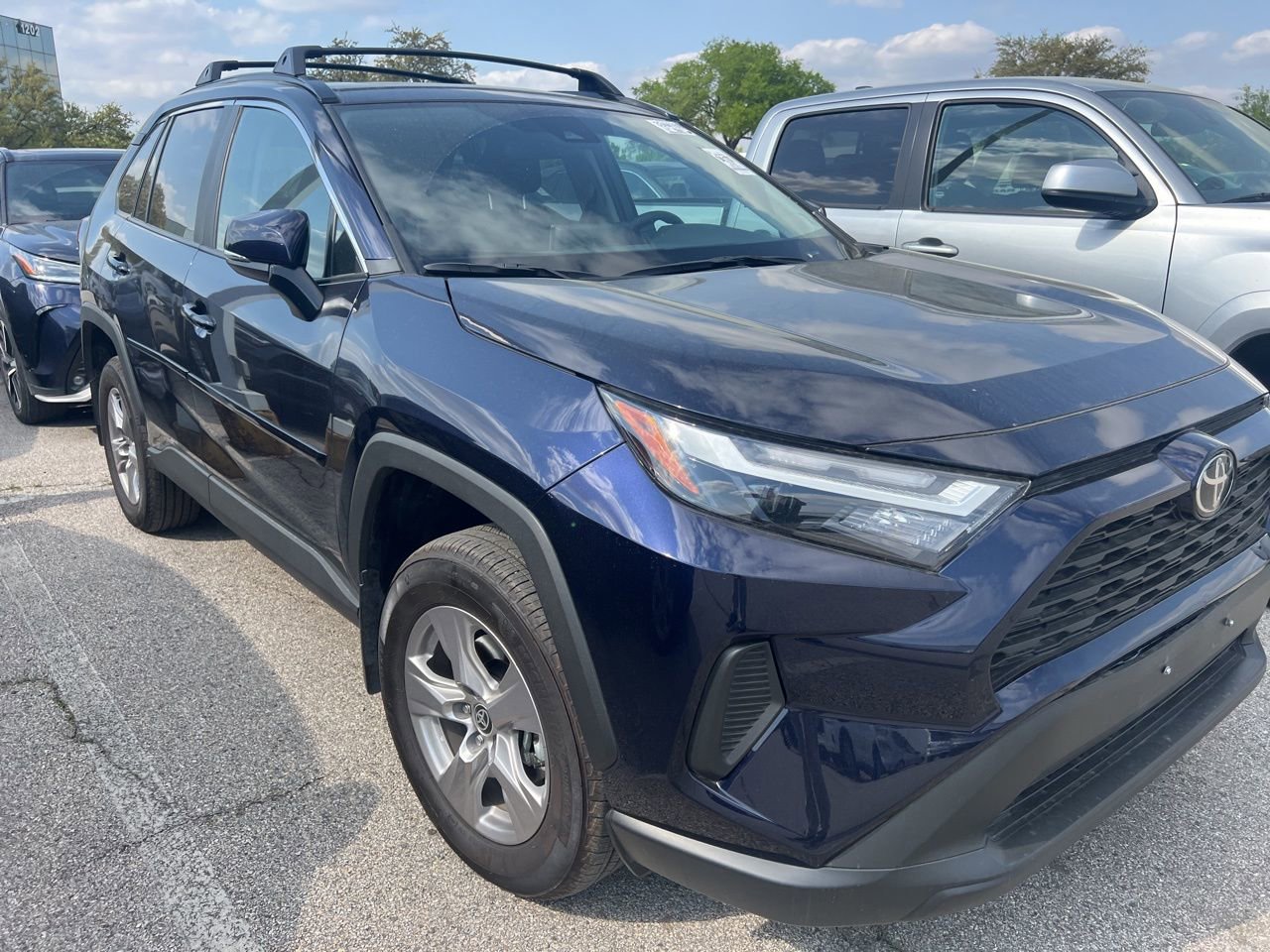 Used 2025 Toyota RAV4 XLE w/ Convenience Package image 3