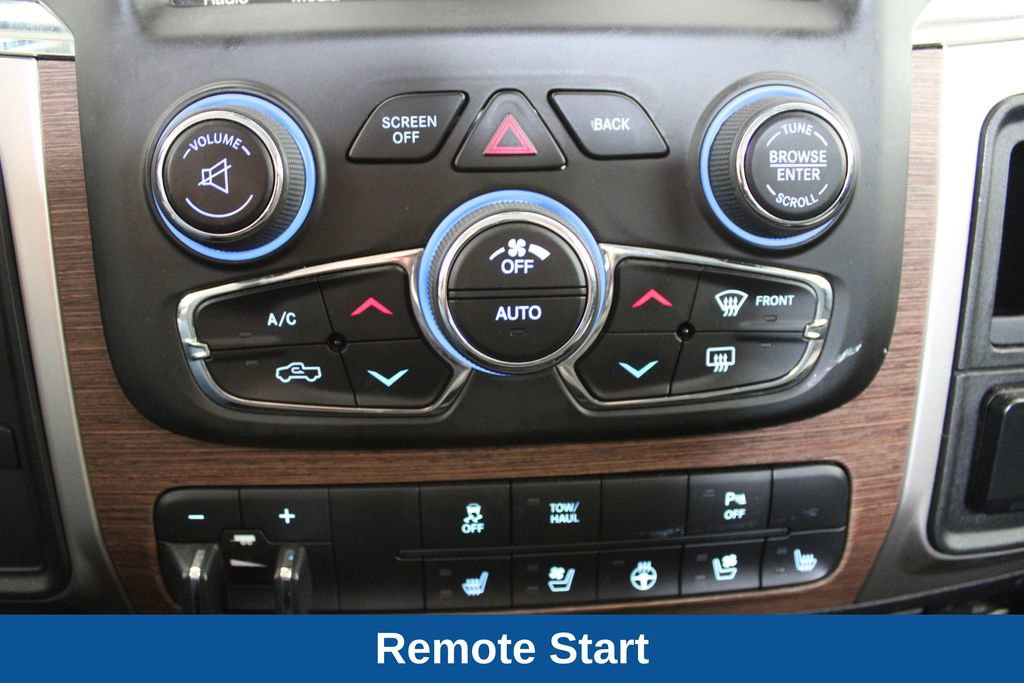 Used 2014 RAM 2500 Laramie w/ Black Appearance Group AWD/4WD image 9