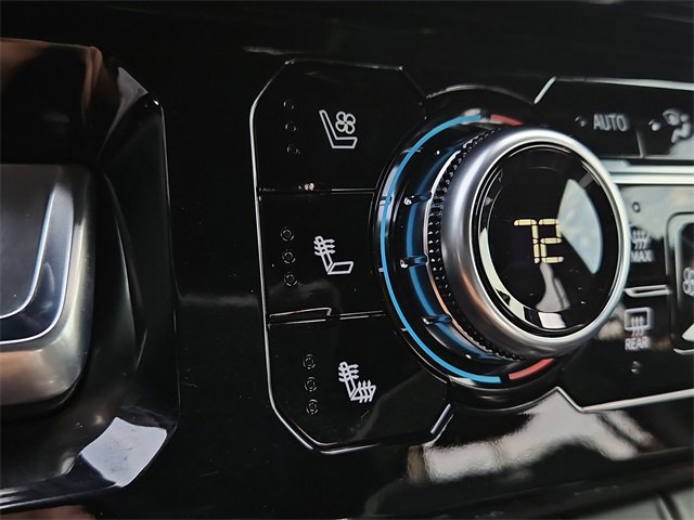 Certified 2025 GMC Sierra 1500 AT4X image 5