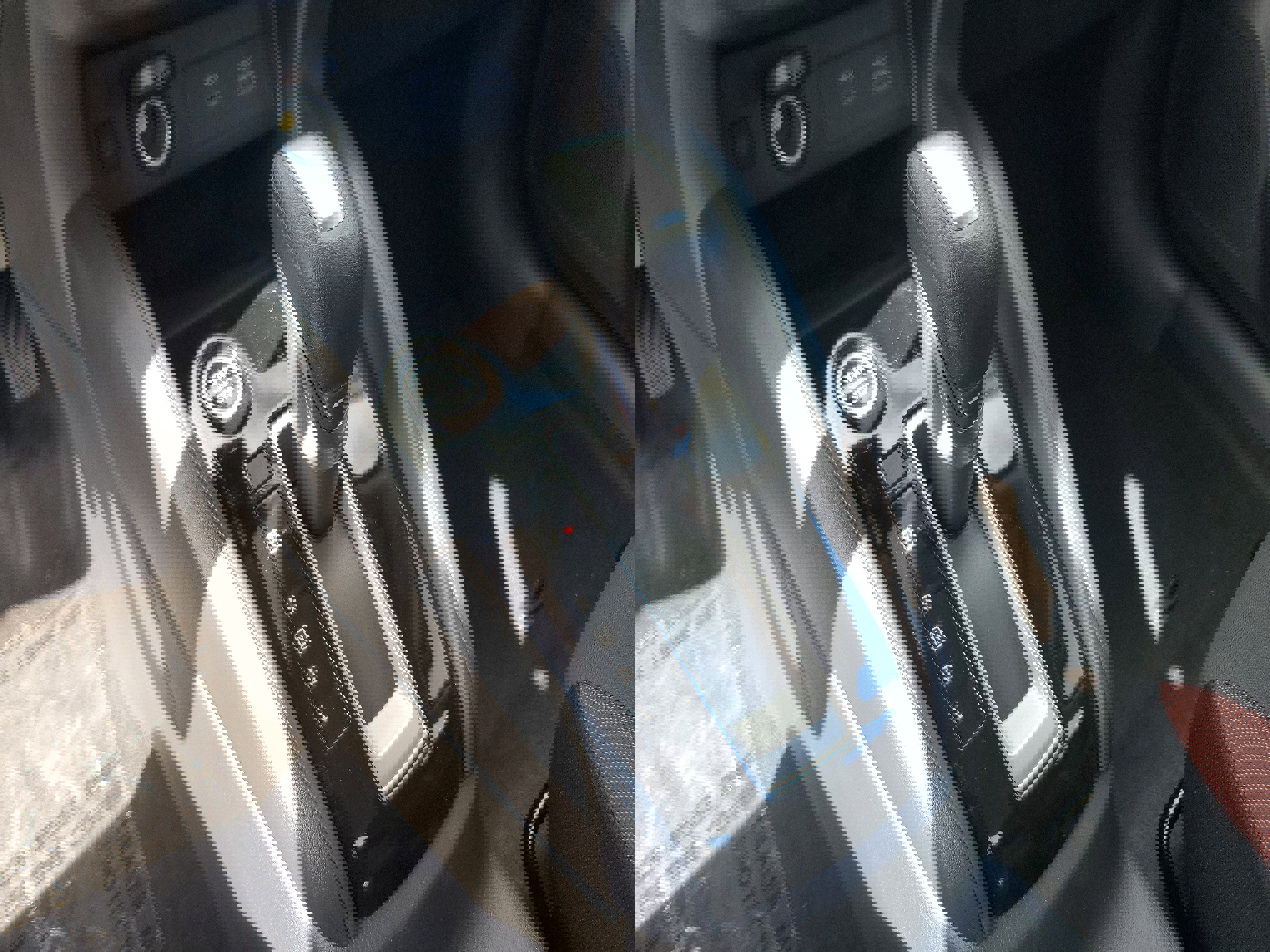 New 2025 Nissan Versa SR w/ Trunk Package image 25