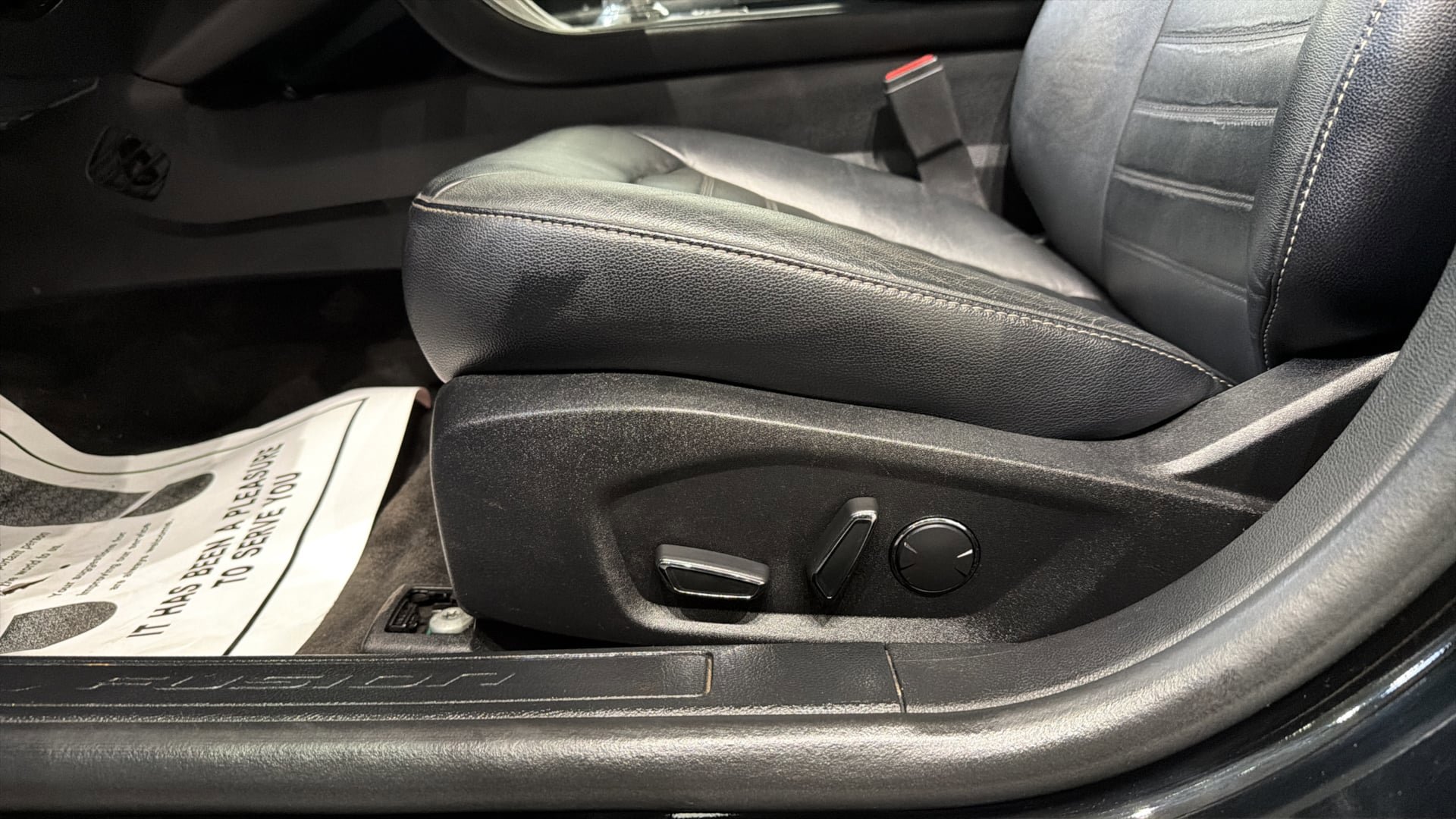 Used 2018 Ford Fusion SE w/ Fusion SE Technology Package image 20