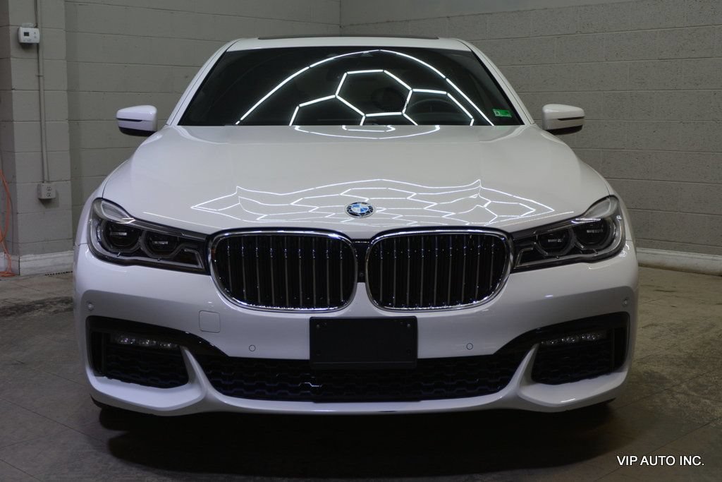 Used 2017 BMW 750i xDrive AWD/4WD image 5