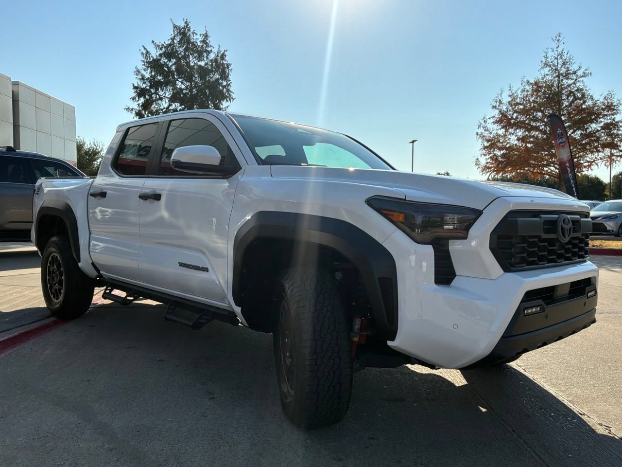 Used 2024 Toyota Tacoma TRD Off-Road w/ TRD Off Road Upgrade Package AWD/4WD image 4