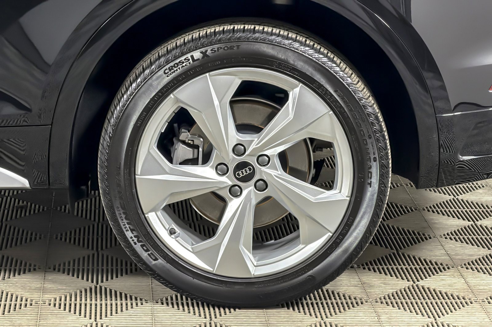 Used 2025 Audi Q5 2.0T Premium Plus w/ Premium Plus Package AWD/4WD image 26