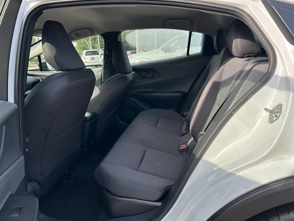 Used 2025 Toyota Prius LE FWD image 50