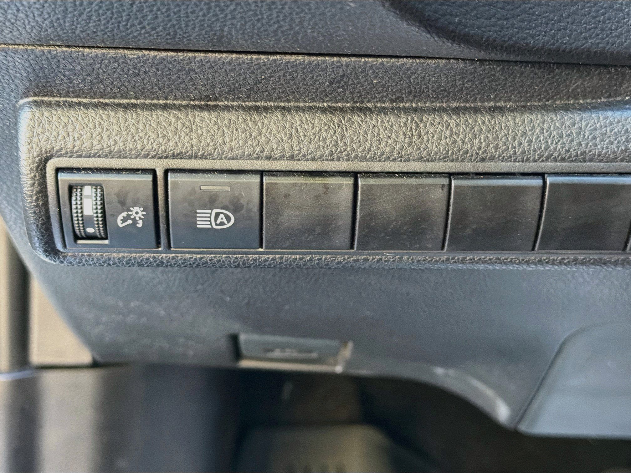 Used 2026 Toyota Corolla SE FWD image 8