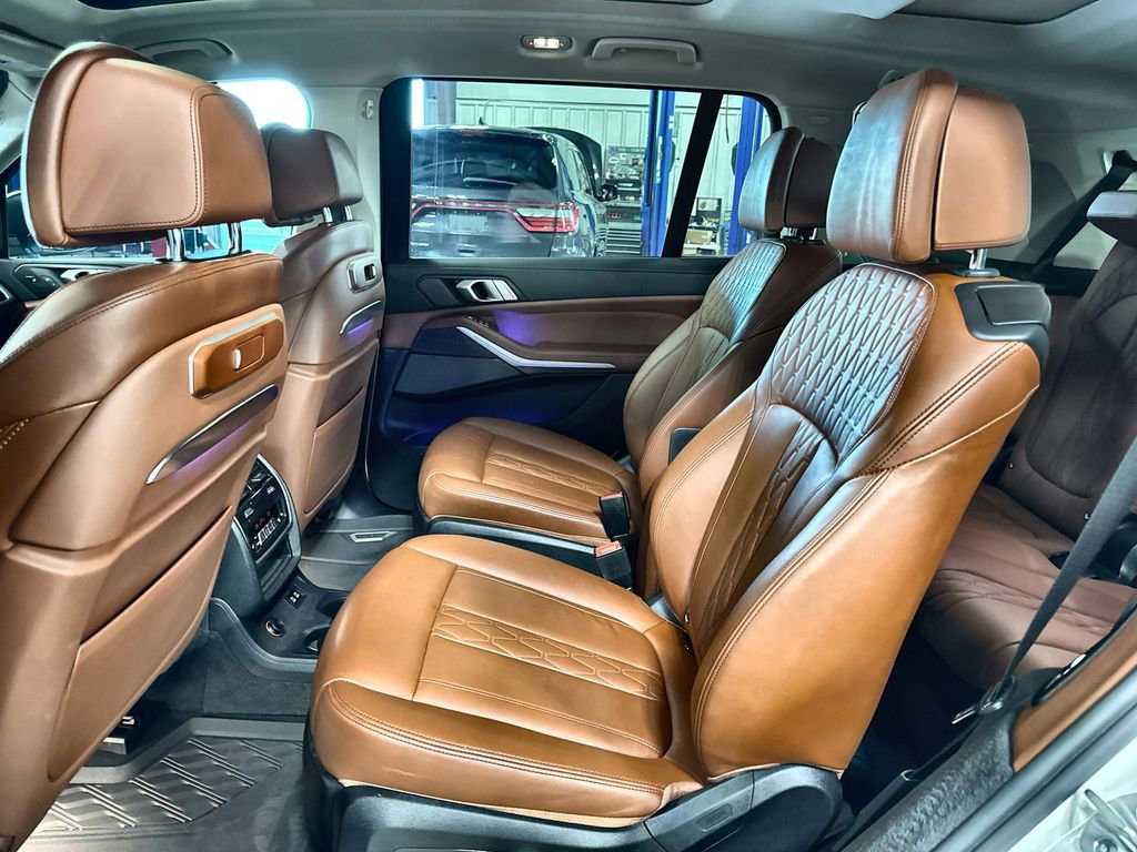Used 2023 BMW X7 xDrive40i w/ Executive Package image 25