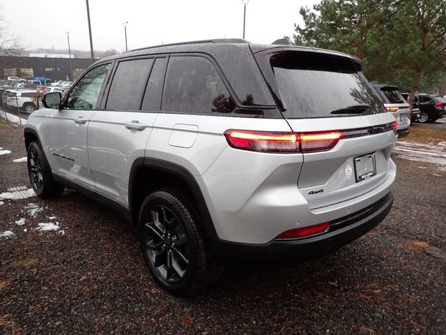 New 2025 Jeep Grand Cherokee Limited AWD/4WD image 3