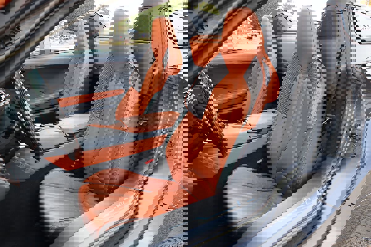 Used 2019 BMW i8 Roadster image 39