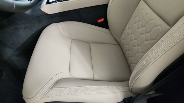 New 2026 Volvo XC90 T8 Plus w/ Protection Package Premier AWD/4WD image 13