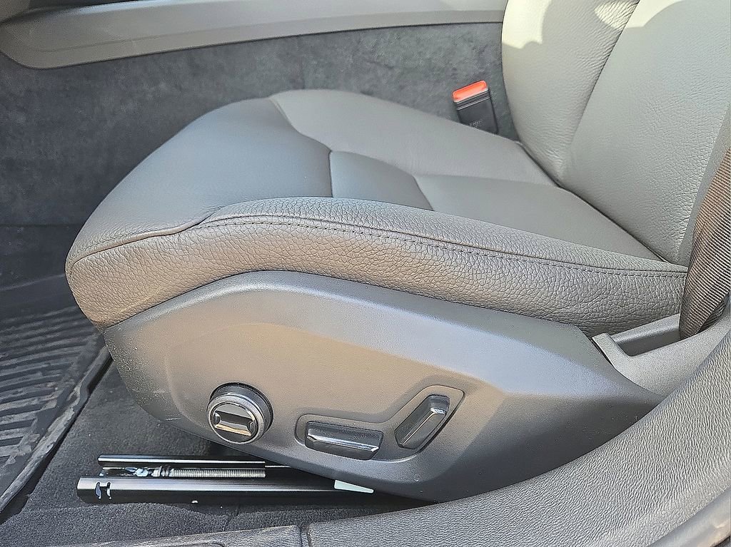 New 2026 Volvo V60 B5 Cross Country Plus w/ Protection Package Premier image 25