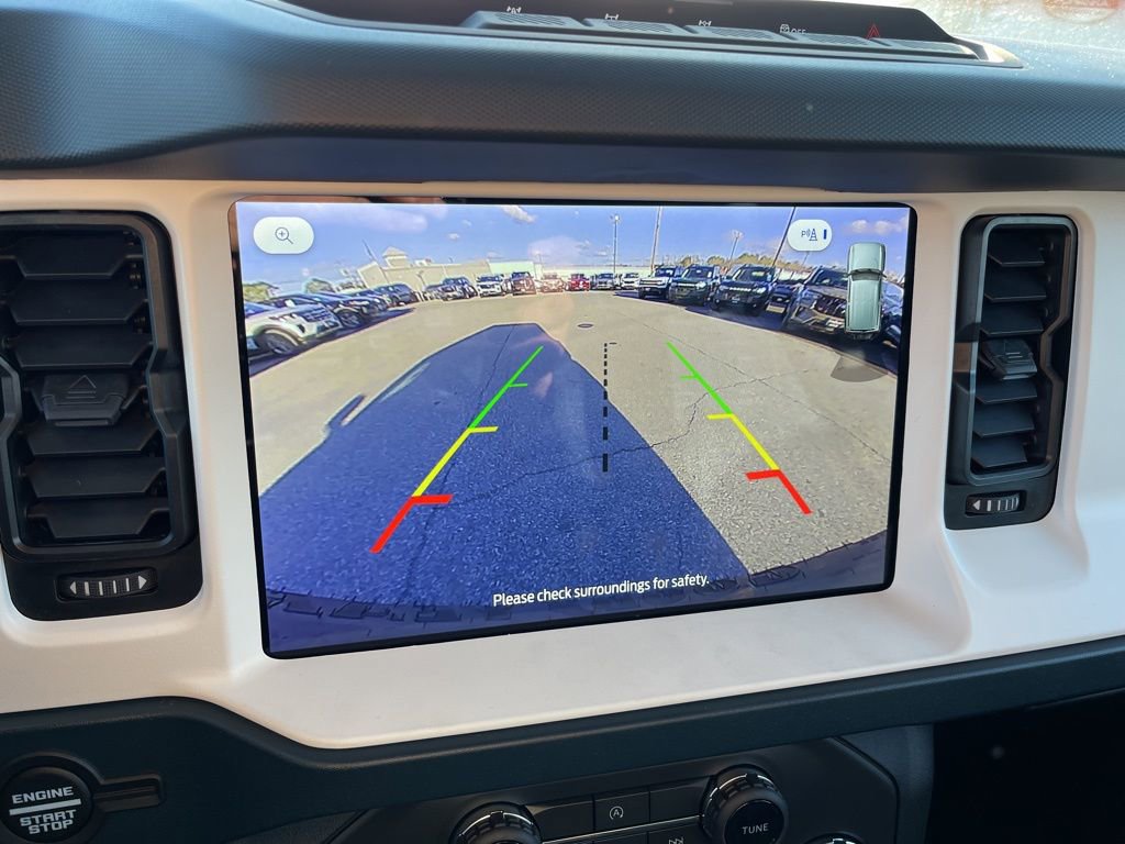 New 2025 Ford Bronco Heritage Edition image 9