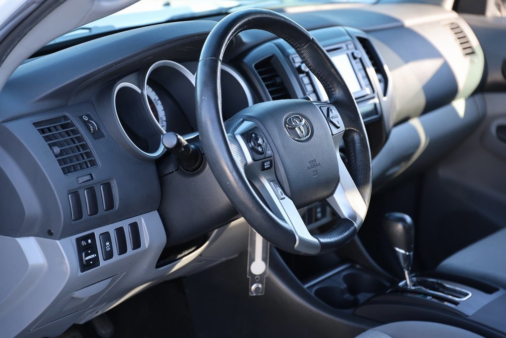 Used 2014 Toyota Tacoma PreRunner image 23