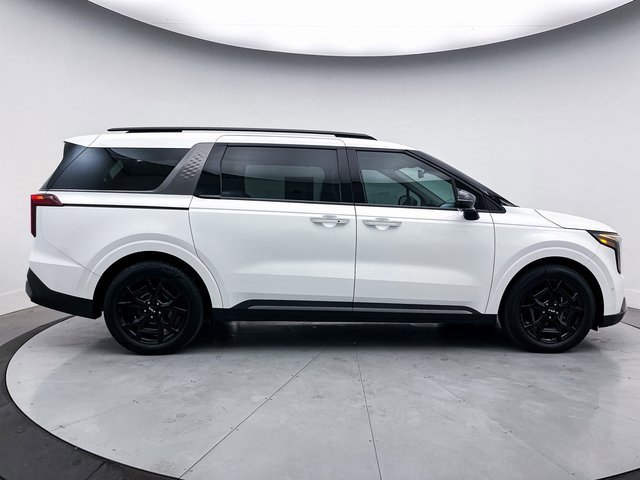 Used 2025 Kia Carnival SX Prestige image 47