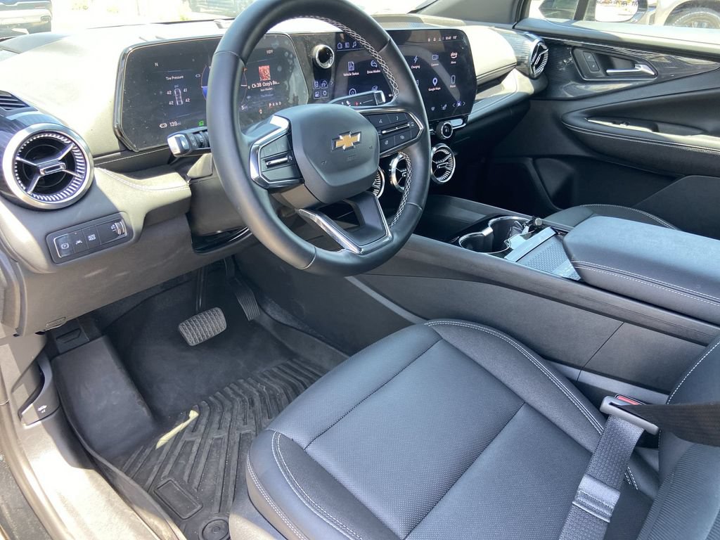 Used 2024 Chevrolet Blazer EV LT AWD/4WD image 6