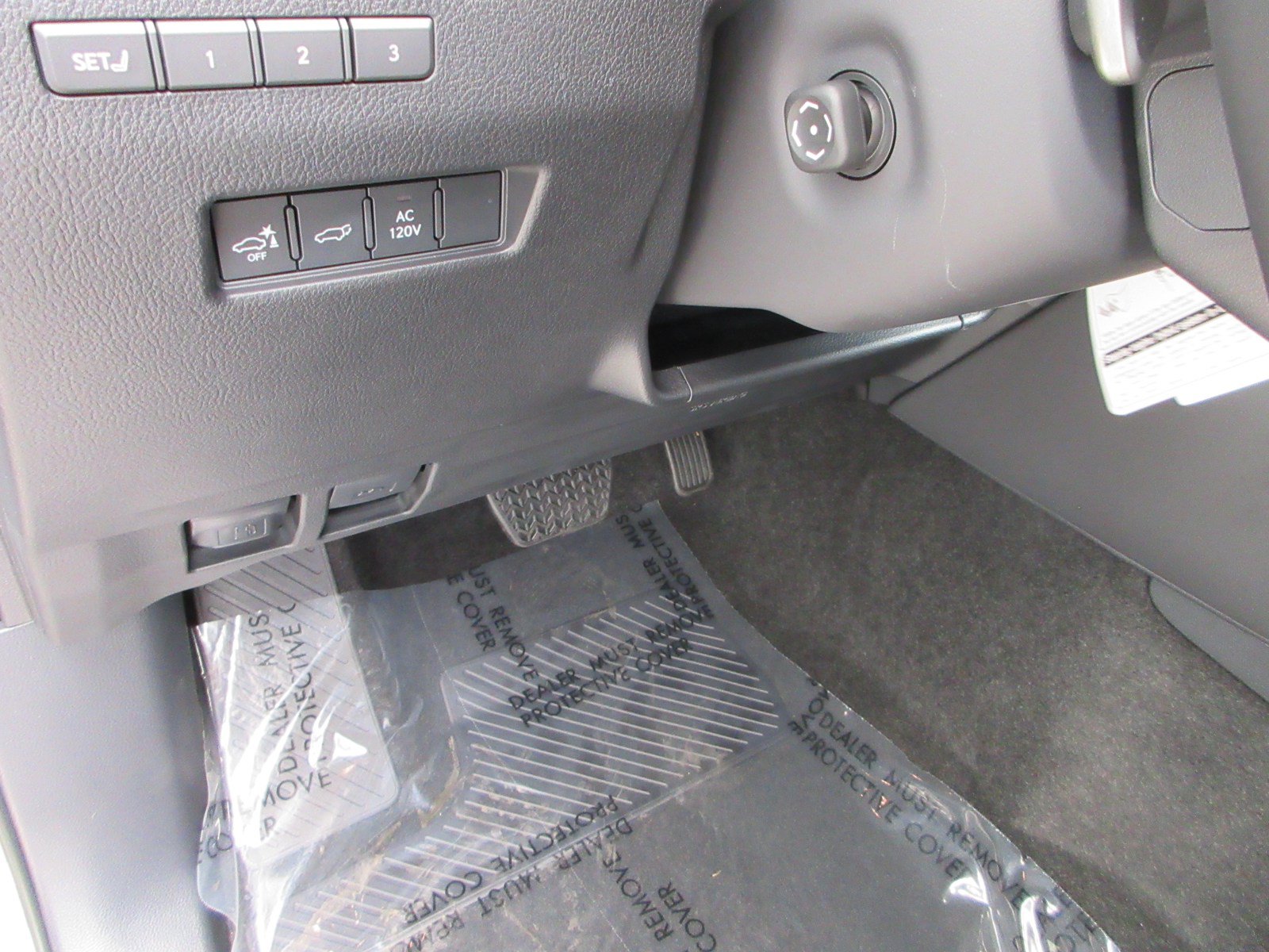 Used 2026 Lexus GX 550 w/ Cold Area Package AWD/4WD image 31