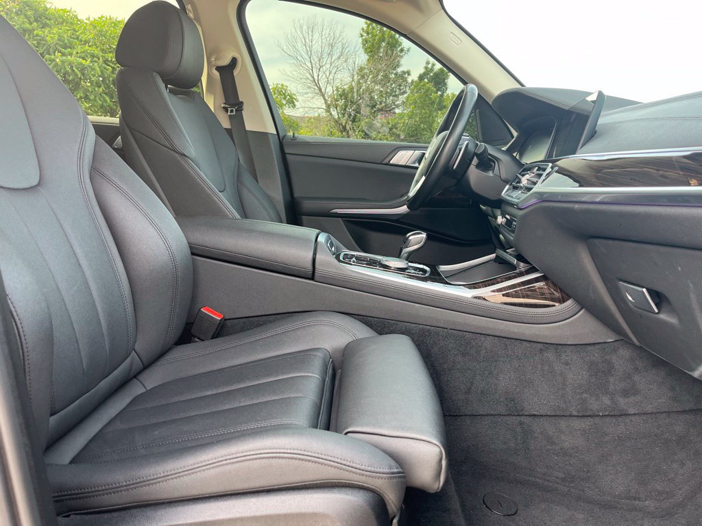 Used 2020 BMW X7 xDrive40i w/ Cold Weather Package AWD/4WD image 28