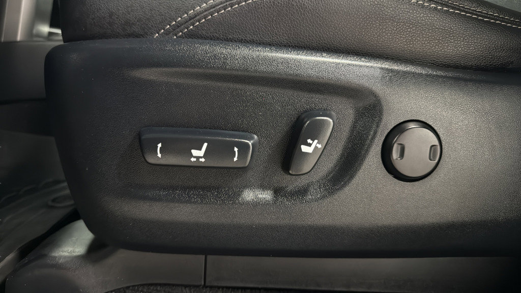 Used 2014 Toyota 4Runner SR5 Premium image 17
