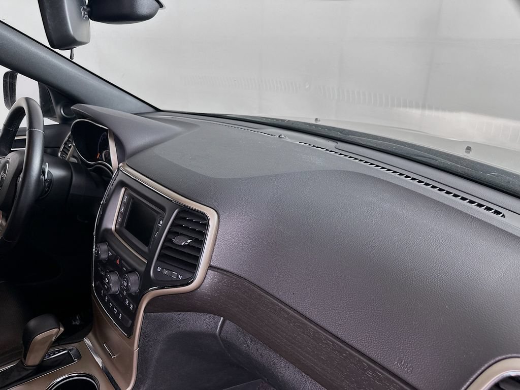 Used 2016 Jeep Grand Cherokee Laredo w/ Quick Order Package 23E AWD/4WD image 33