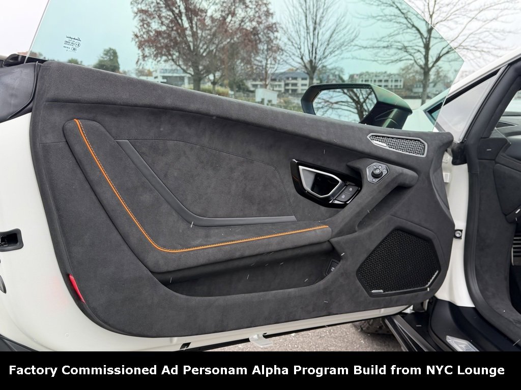 Used 2024 Lamborghini Huracan Sterrato image 52