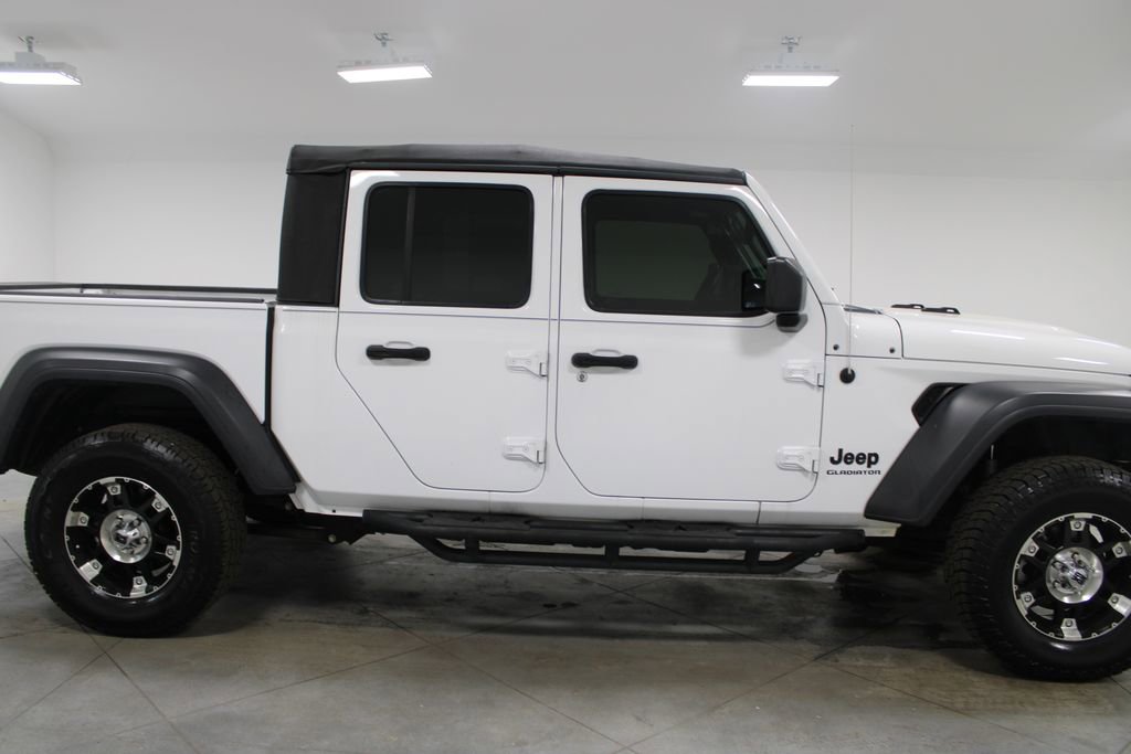 Used 2021 Jeep Gladiator Sport AWD/4WD image 11