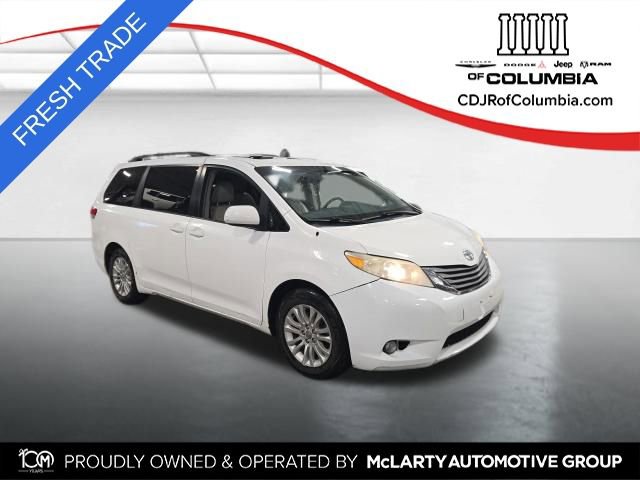 Used 2011 Toyota Sienna XLE w/ Entertainment Pkg FWD image 1