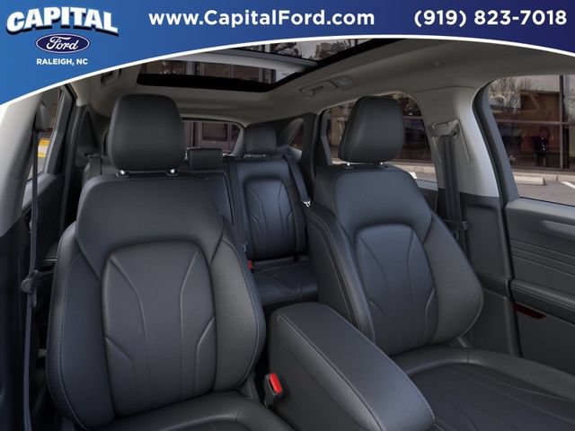 New 2025 Ford Escape SE w/ PHEV Premium Package FWD image 11