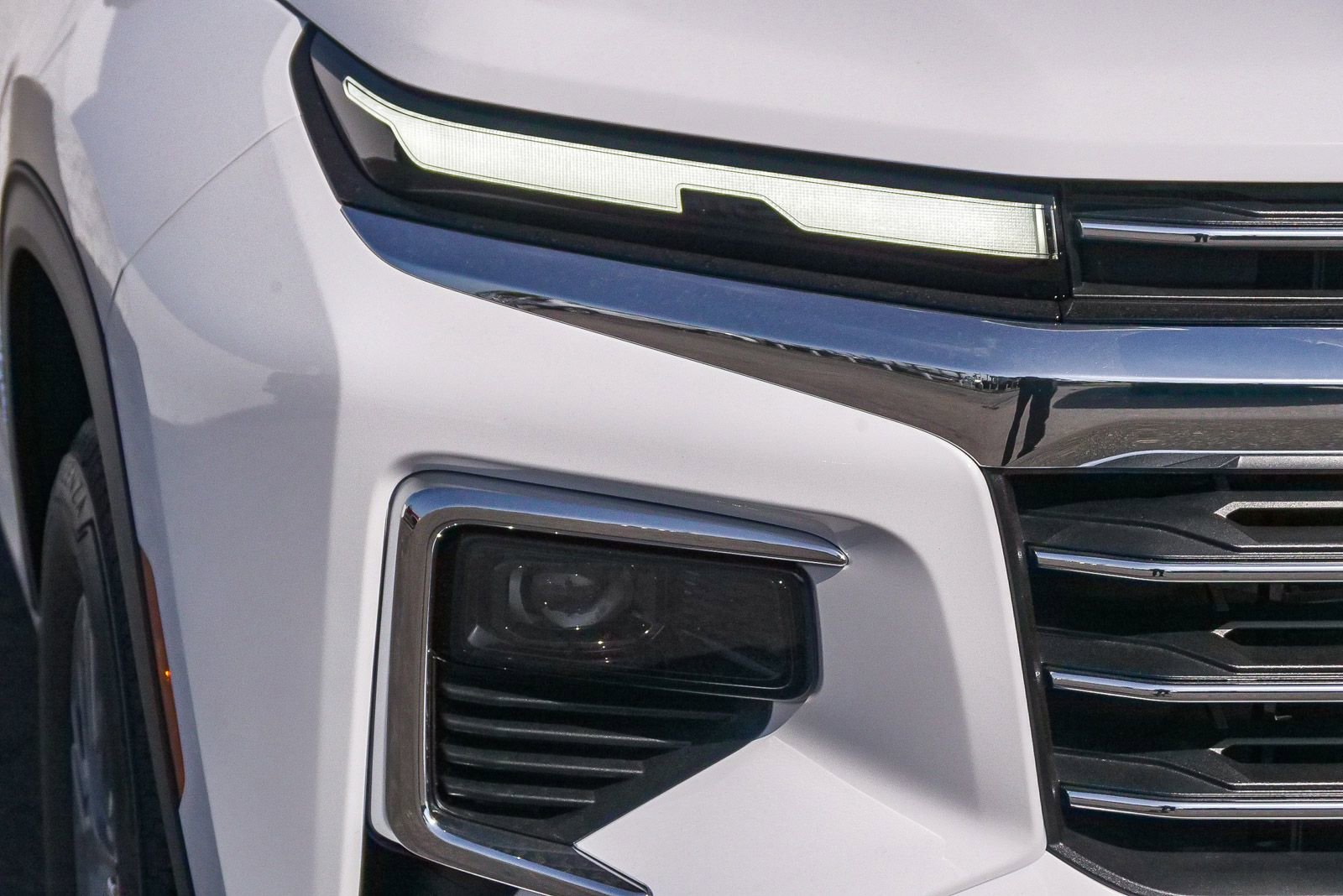 New 2026 Chevrolet Traverse LT w/ Driver Confidence Package FWD image 4